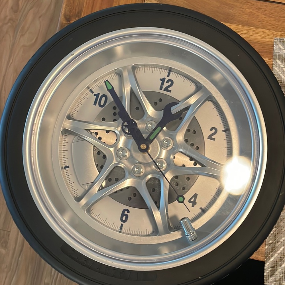 Rim Racing Clock